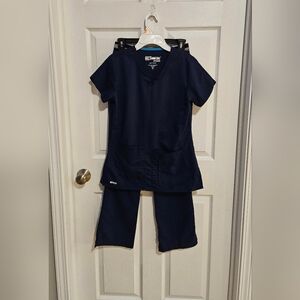 Grey's Anatomy Active Navy Scrub Set - Top & Pants